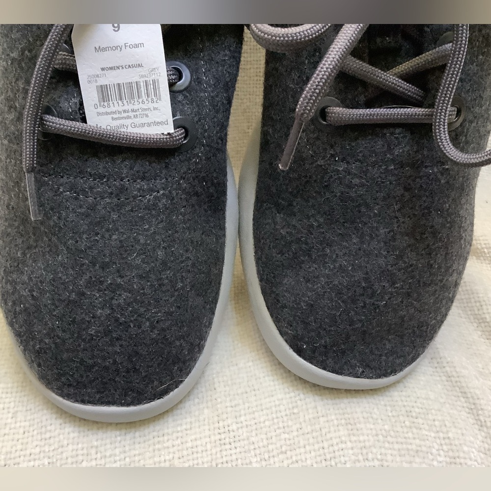 Time and Tru Gray Lace-Up Sneakers Shoes-Wool Like Fabric-Memory Foam-9M-NWT - Picture 13 of 14